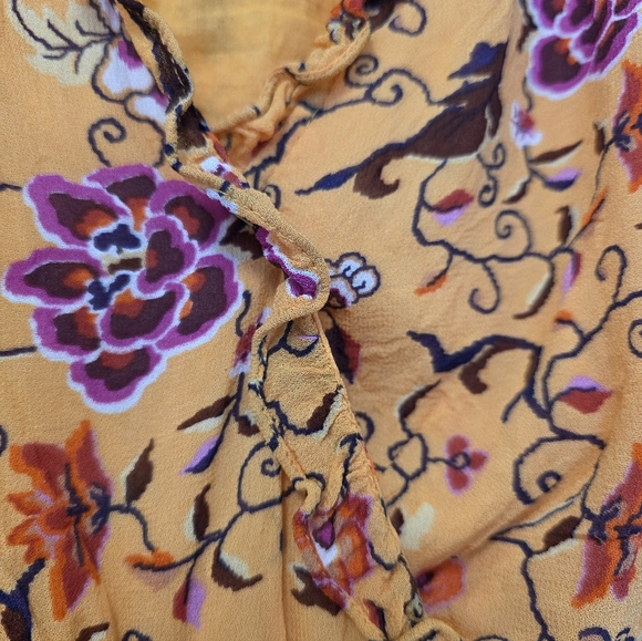 Anthropologie Floral Surplice Neck Blouse Ruffles Size Medium Yellow Red Cropped - Picture 8 of 12